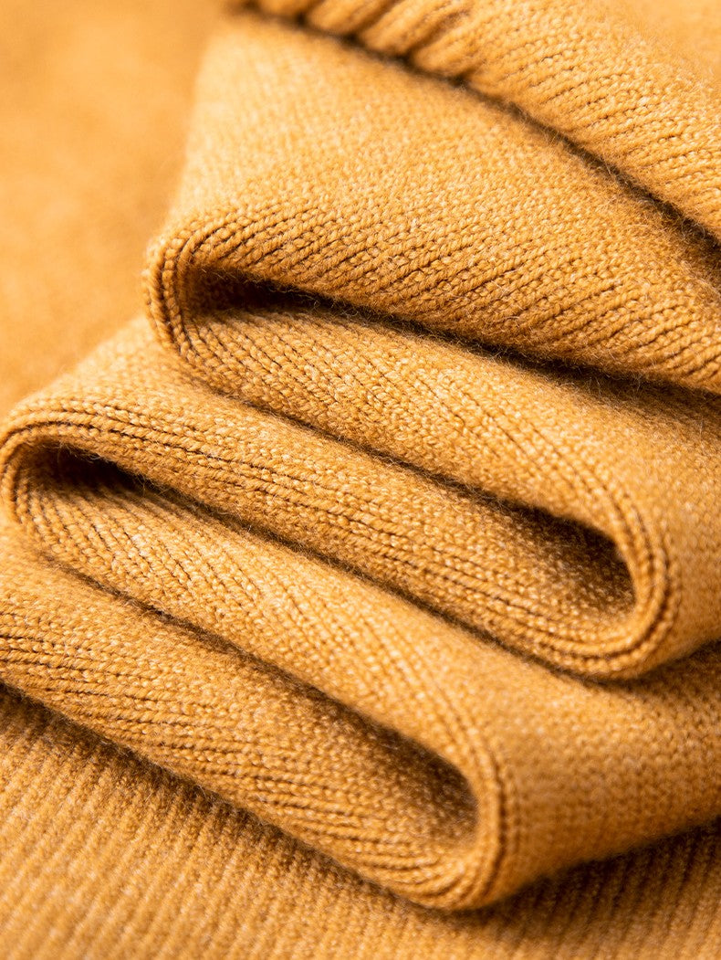 Monte Carlo Linen V-Neck